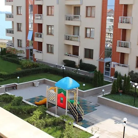 Apartmán Helios Beach *